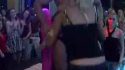 Vahşi masumiyet (film) sekreter porno türk