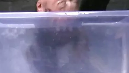 Boşalma ile türk sekreter porn ayak masajı.