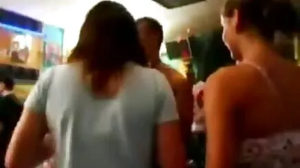Baba sikikleri ile bir sekreter jale porno lezbiyen içinde the oturma oda